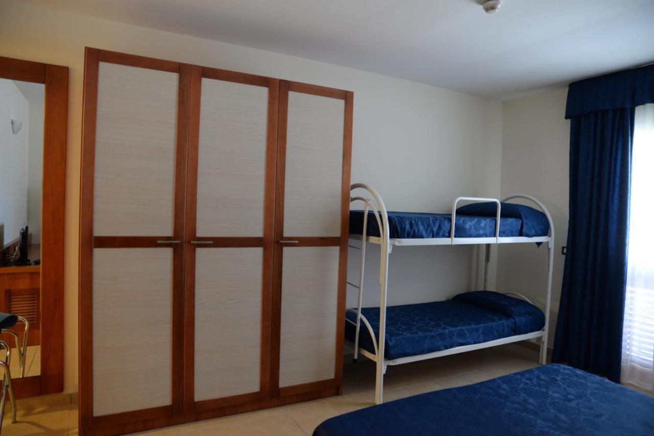 Hotel Club Portogreco Scanzano Jonico Kültér fotó